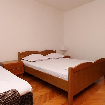 Dinka Guesthouse Makarska Exteriör bild