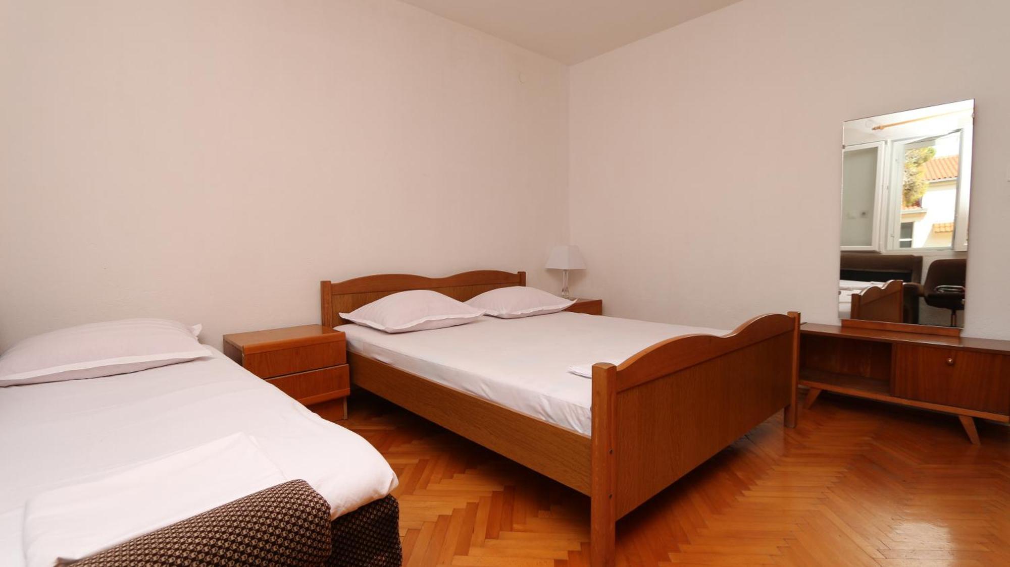 Dinka Guesthouse Makarska Exteriör bild