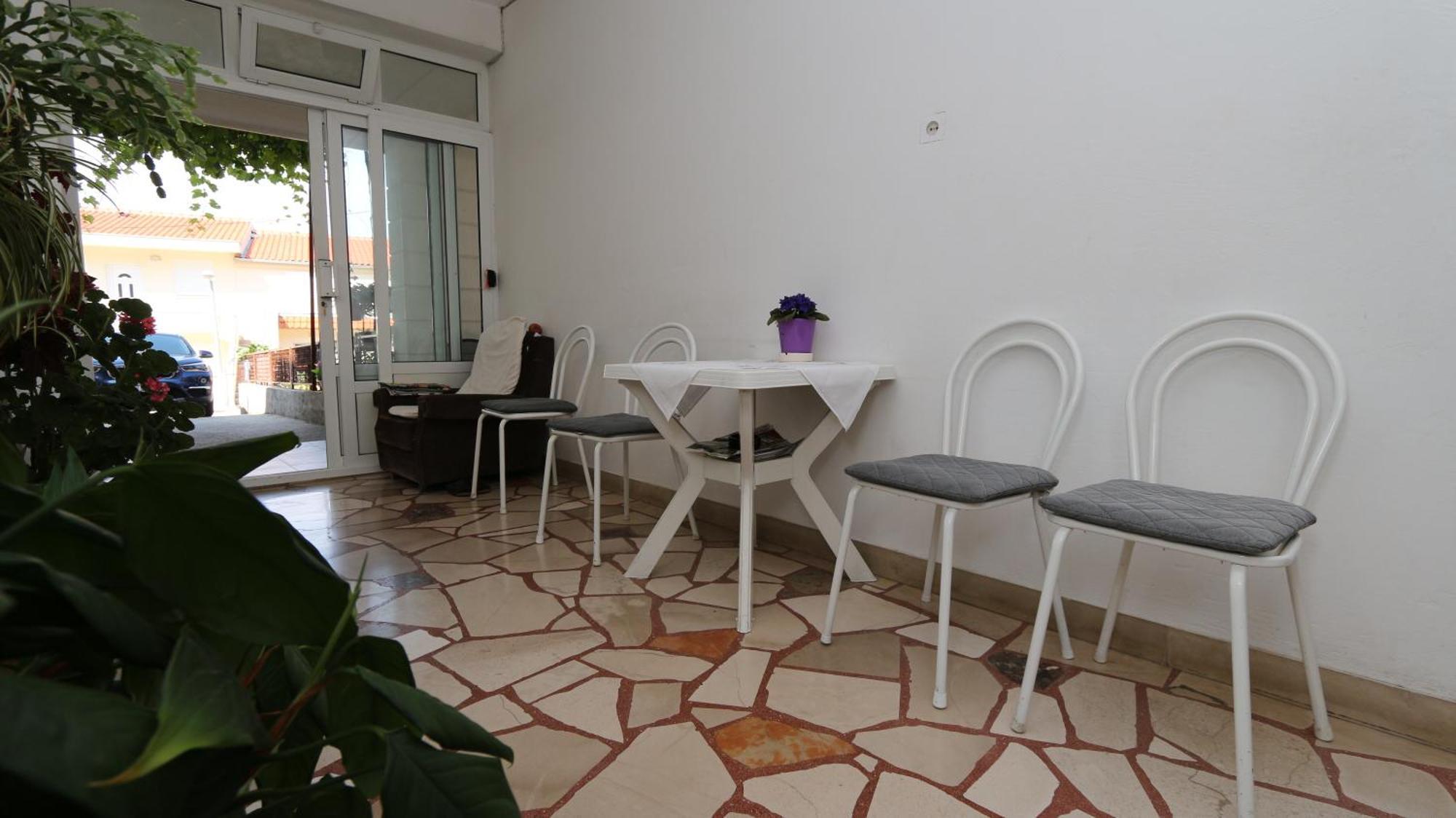 Dinka Guesthouse Makarska Exteriör bild