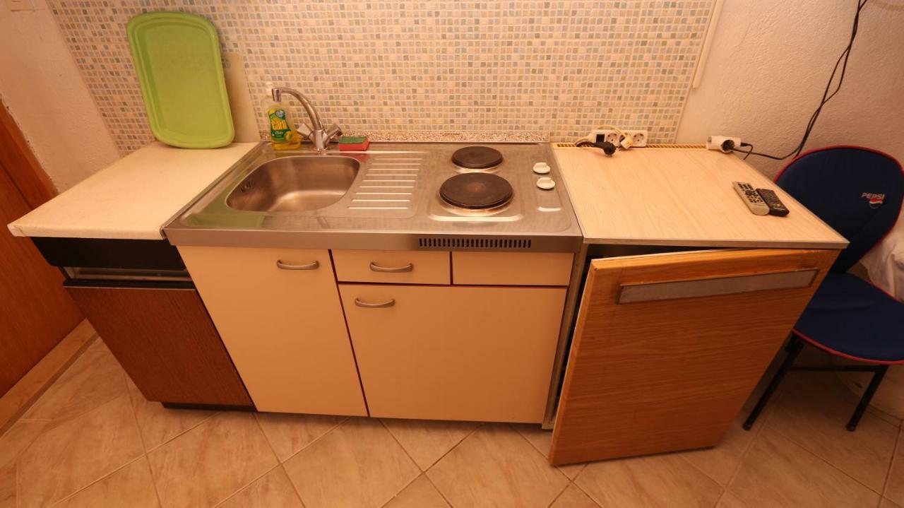 Dinka Guesthouse Makarska Exteriör bild